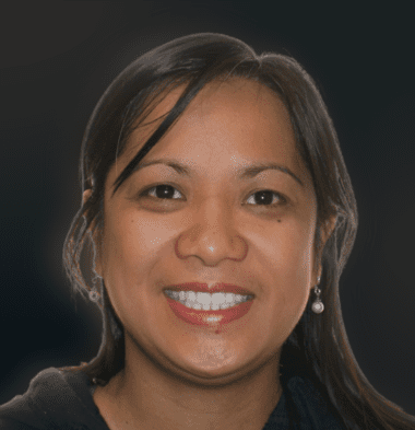 Adults patient 4 smile after orthodontic treatment